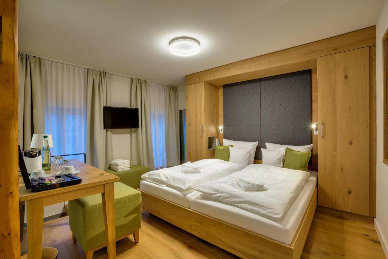 Boutique Hotel Gruener Zweig Schlettau Ngoại thất bức ảnh