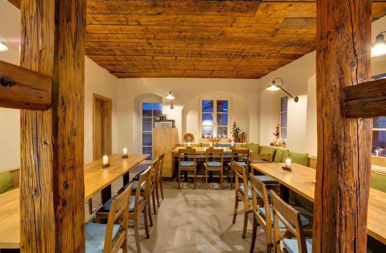 Boutique Hotel Gruener Zweig Schlettau Ngoại thất bức ảnh